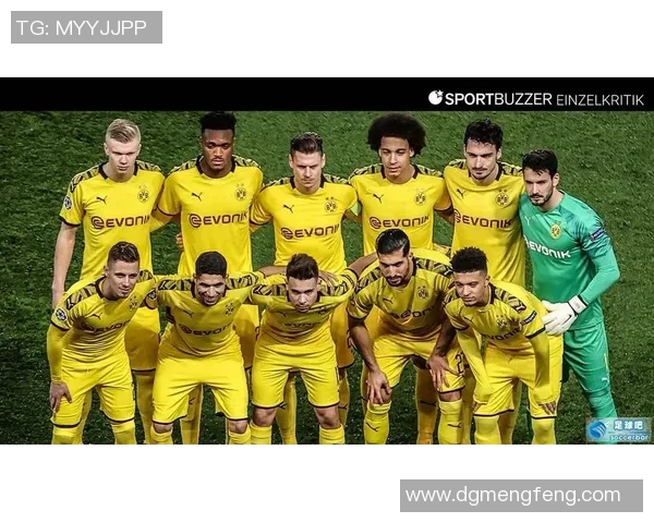 老詹与足球巨星们的深厚友谊与合作关系探索分析